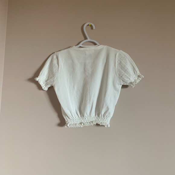 White crop top, short sleeved - Picture 3 of 3